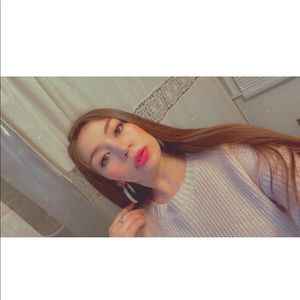 Meet your Posher, Mia